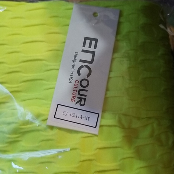 Brazilian Butt Lifting Scrunch Leggings - Picture 10 of 12